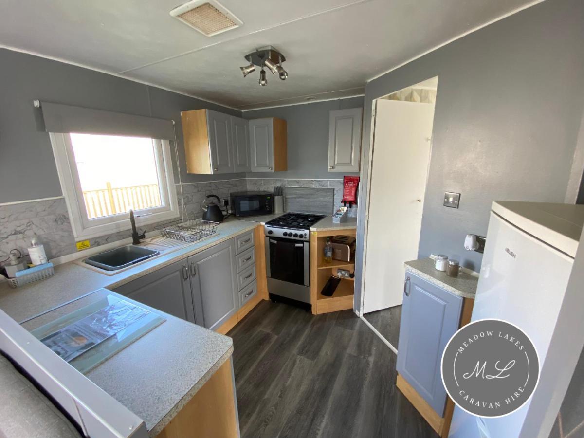 Promenade 566, Direct Beach Access, Close To Fantasy Island, Wifi, Pet Friendly - Meadow Lakes Caravan & Lodge Hire Скегнес Екстериор снимка